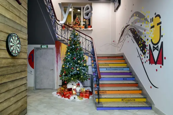 Декоративная матовая штукатурка в интерьере офиса