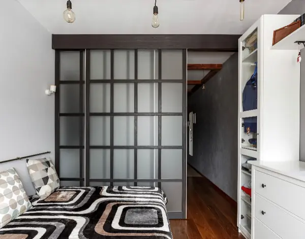 Перегородка в студии 23 метра квадратных