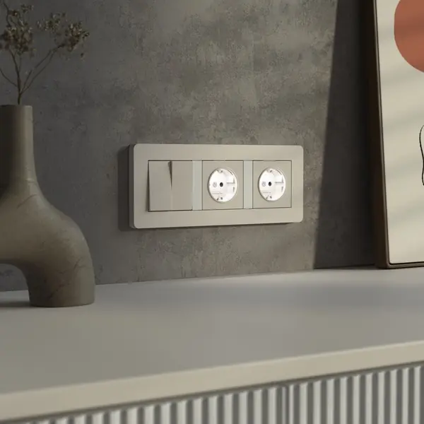 Уникальная розетка с новым цветом подсветки