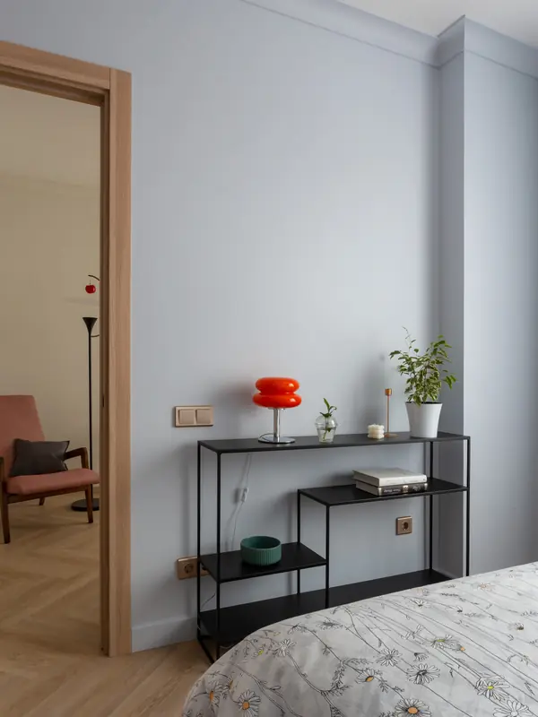 Малые м2 - не помеха комфорта. Смелый и яркий интерьер для молодой семьи