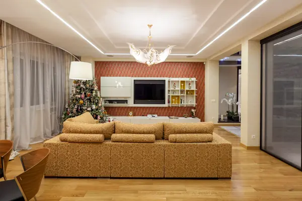 Шестикомнатная квартира в Нижнем Новгороде, 270 кв.м.