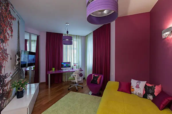 Жизнь в ярких цветах