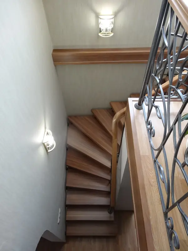 Благородная классика. Загородный дом. Лестница.