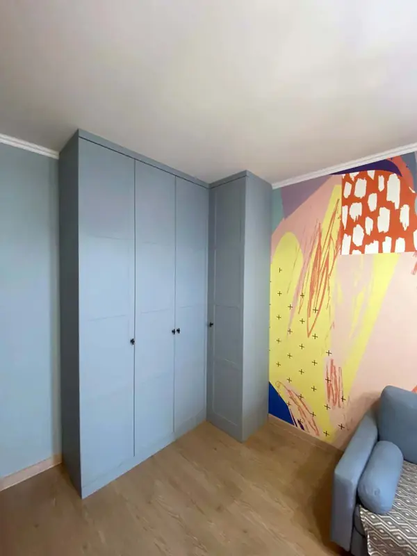 Распашные шкафы