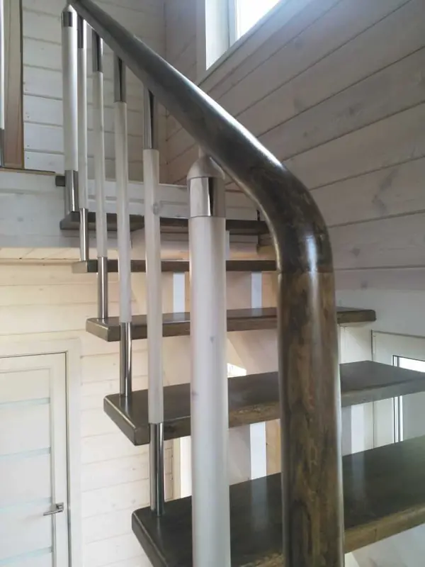 Деревянная лестница "Брусничные поля"