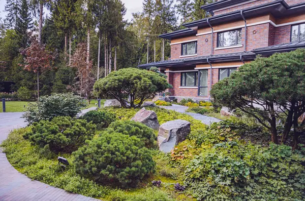 Архитектурное Решение в Пейзажном Стиле