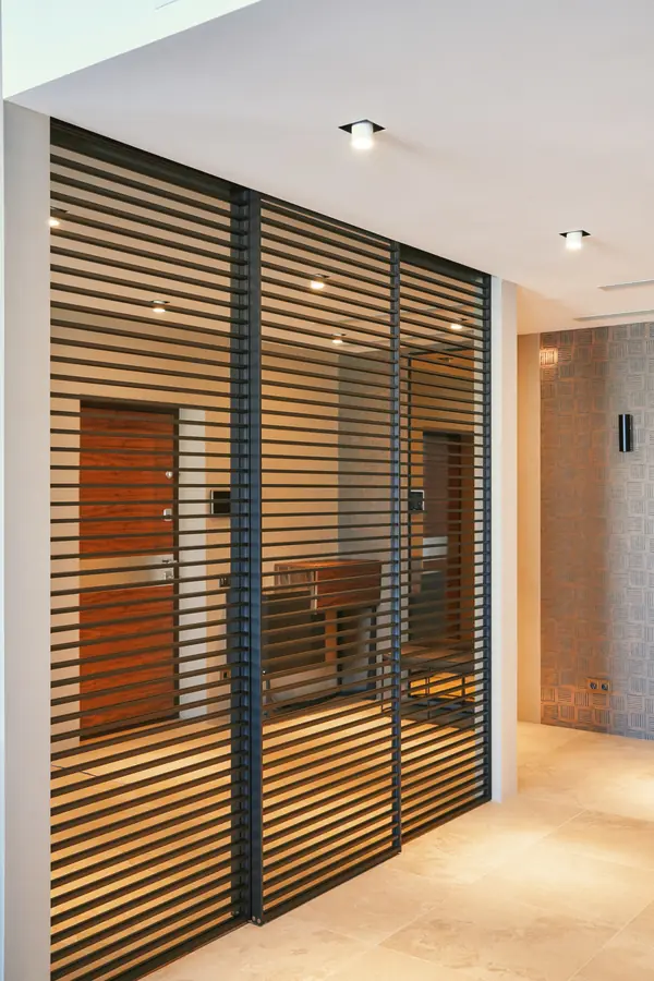 Подвесные двери raumplus с накладными разделителями S1200 Air