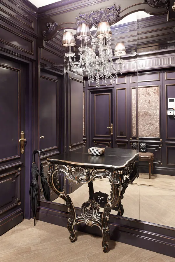 Холл в классическом стиле