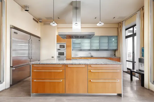 Квартира на Староволынской