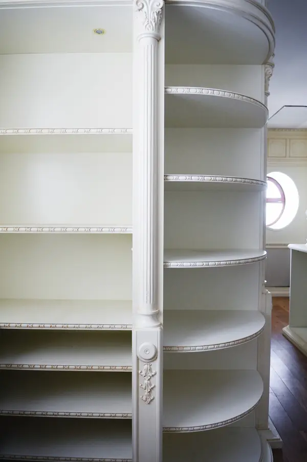 Гардеробная в Классическом стиле