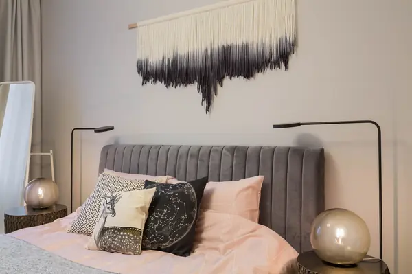 Зефирно-розовый скандинавский