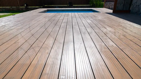 Дом в стиле шале на берегу Правдинского озера