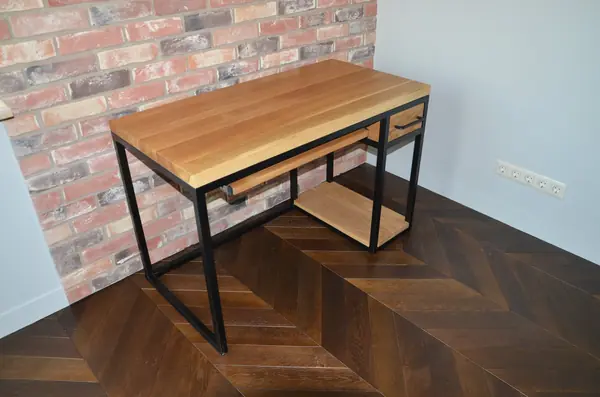 Рабочий стол из массива дуба и металла в стиле "loft"