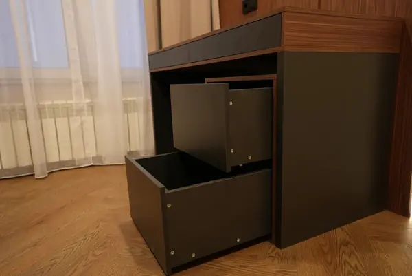 Рабочий стол в ЖК на Речном Вокзале