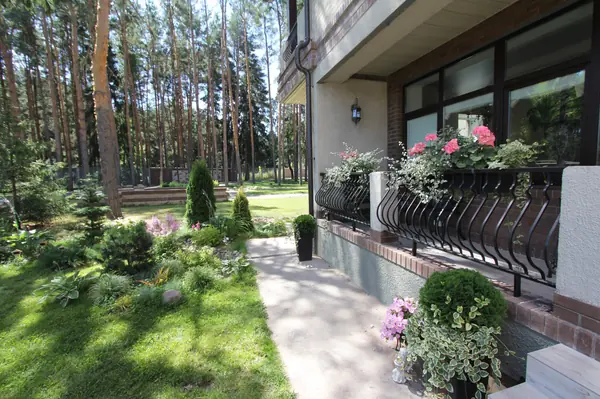 Дизайн интерьера "Сосны", г. Москва, г. Троицк