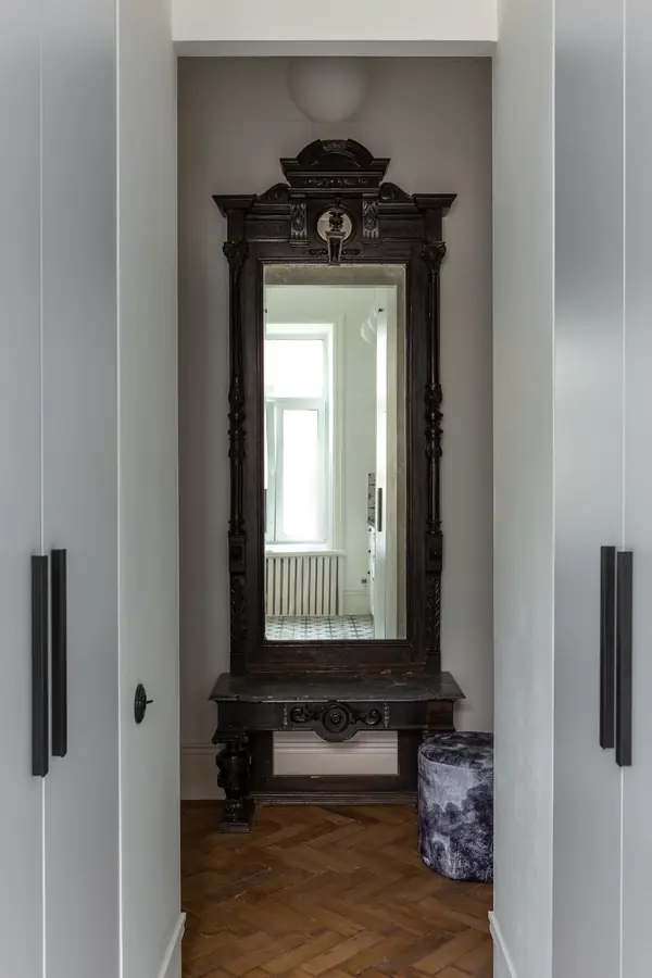 Квартира в бывшем доходном доме 1913-го