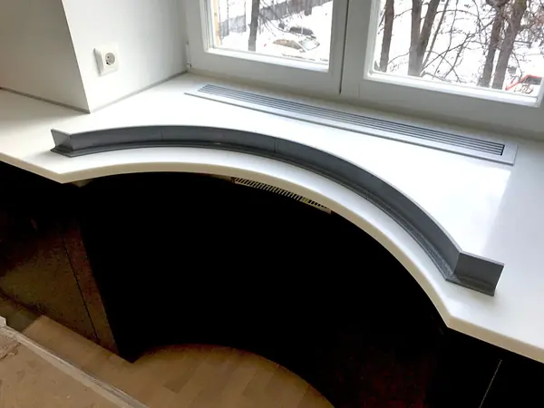 Современная кухня в квартире студии