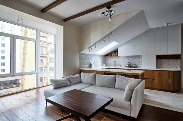 Simple на мансардному поверсі