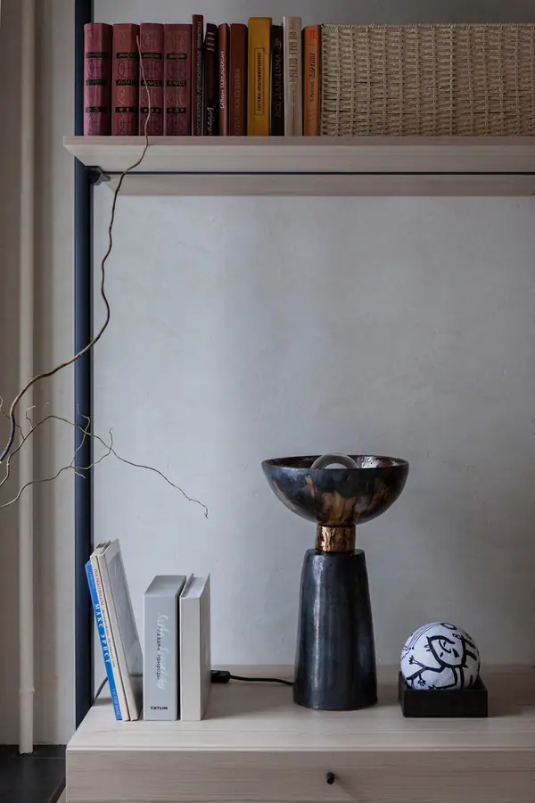 Добрая квартира - интерьер 49м² в доме XIX века