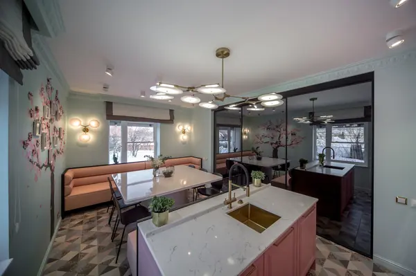 КУХНЯ ПОД САКУРОЙ