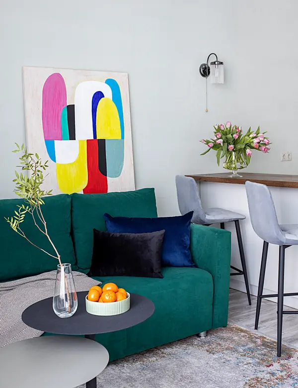 Квартира для молодой девушки