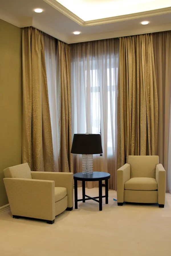 Интерьер спальни.Резиденция Монолит