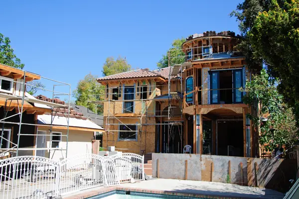 Северный Голливуд - Лос Анджелес. Дом в средиземноморском стиле.