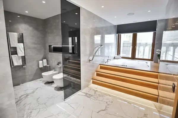 Бельгийское напольное покрытие в Mayback Suite для "Рэдиссон Ройал, Москва"