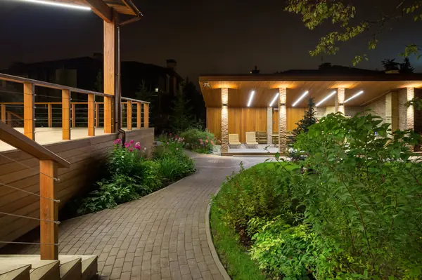 Беседка с камином (посёлок Променад)