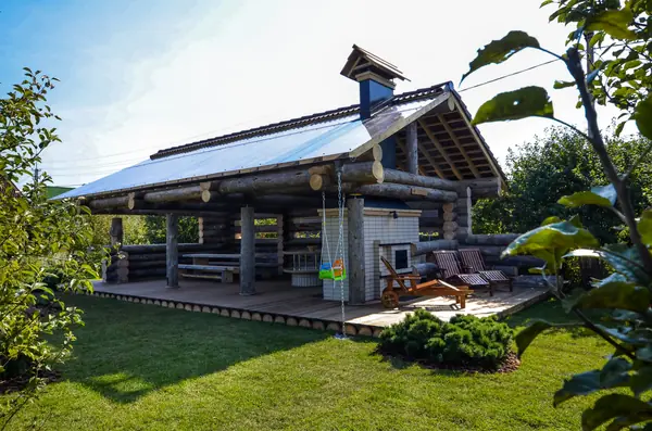 Избушка на опушке