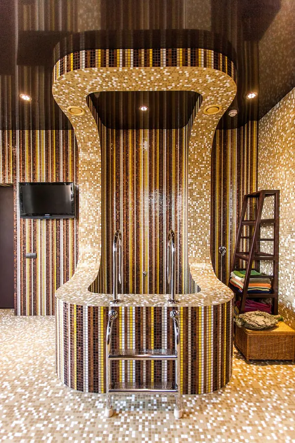 Акцент на белом