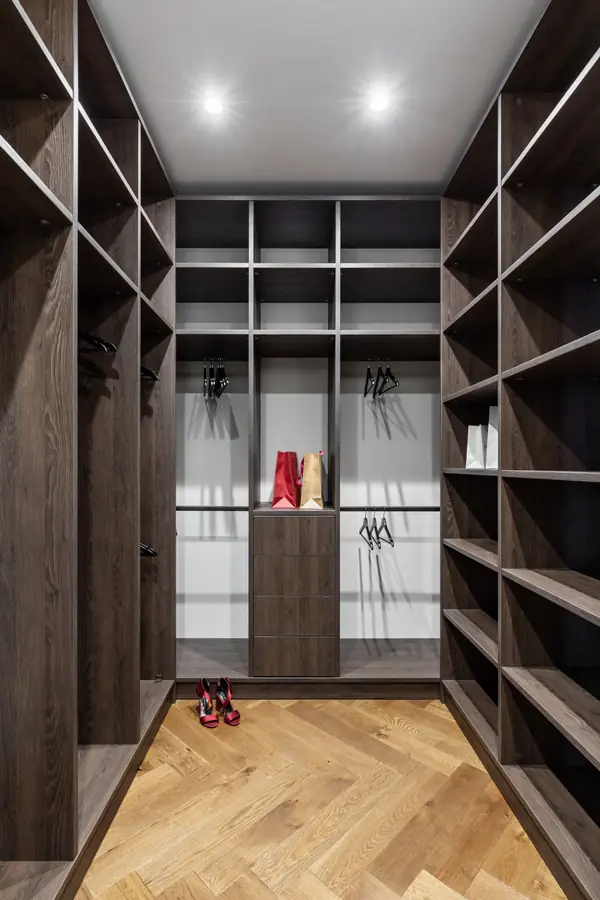 Трехкомнатная квартира на Крестовском острове