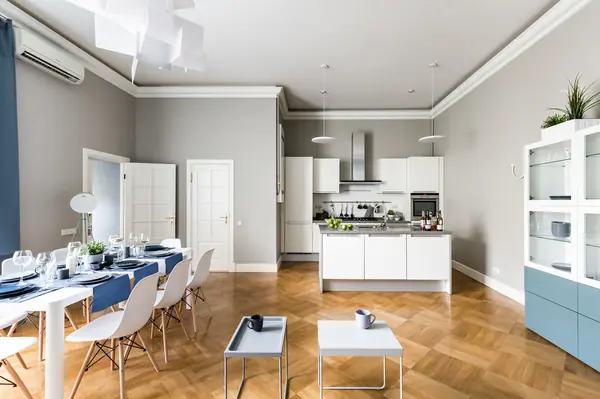 Квартира напротив Исаакиевского собора