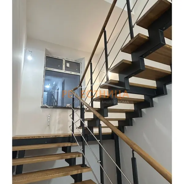 Открытая лестница на двойном косоуре Тандем-36