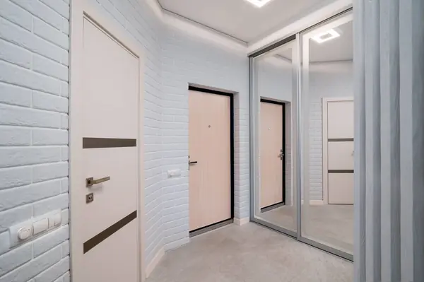 ул. Прапорщика Комарова 58