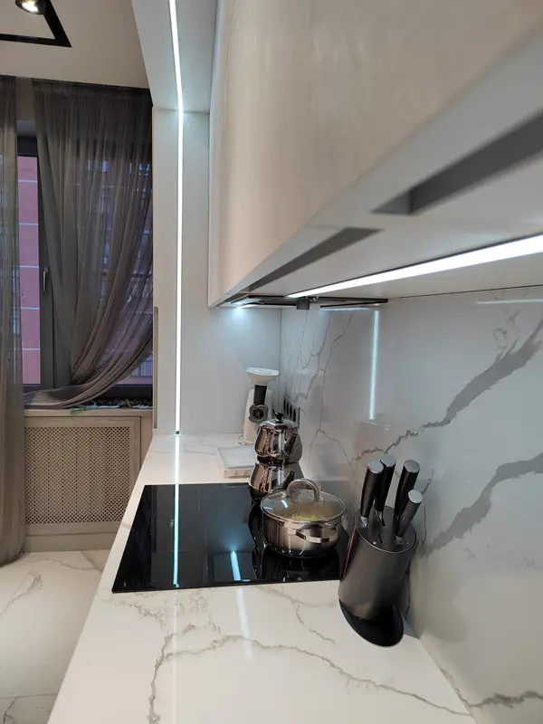 Кухня угловая, "PROFILO lucentezza".