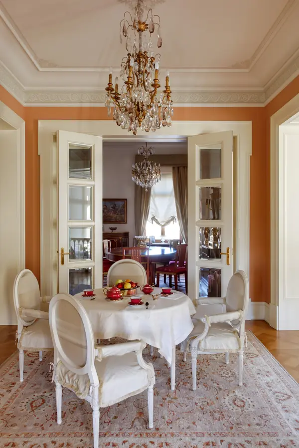 Интерьер дома в посёлке Монолит