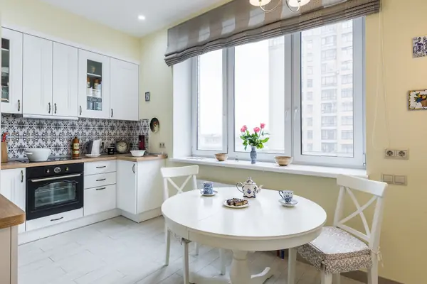 Дизайн кухни в средиземноморском стиле.