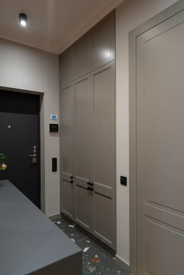 Небанальный лососевый в сочетании с серым