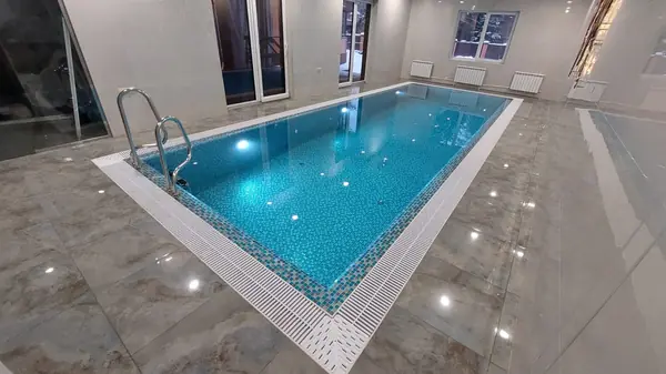 Премиум бассейн в частном доме