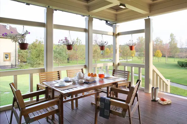 Терраса и дом