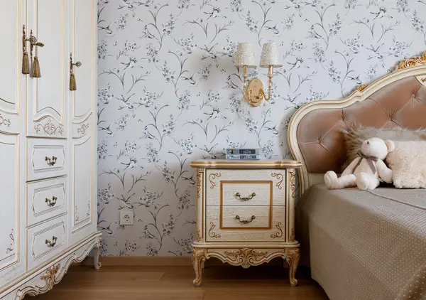 Стильная черно-белая квартира в Новосибирске