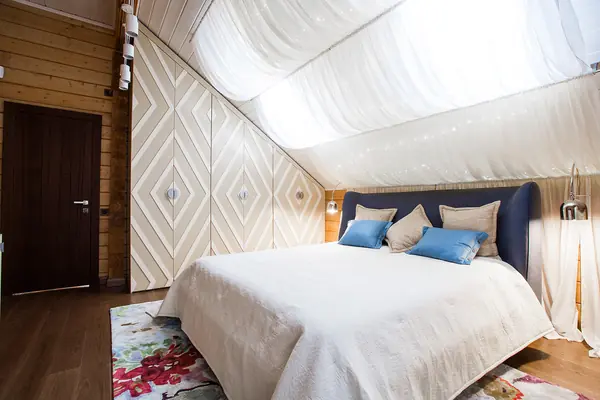 Царица Лесных Озер