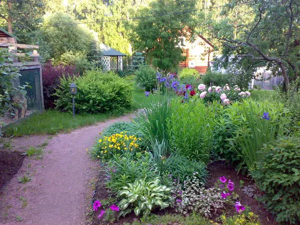 Усадебный семейный сад