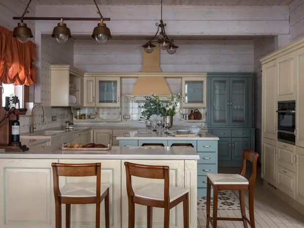 Современный дом в деревне