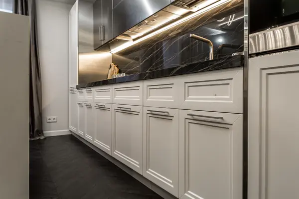 Кухня AWELT для программы "Дачный ответ"