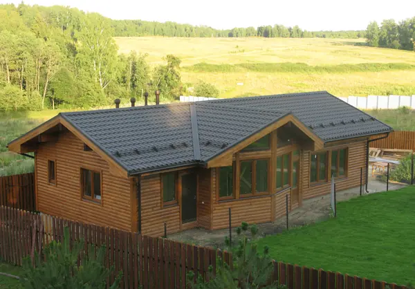 Гостевой дом с гаражом в Подмосковье