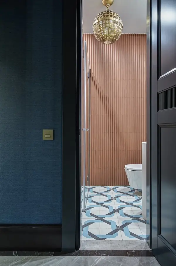 Квартира в Москве , на Французкий манер