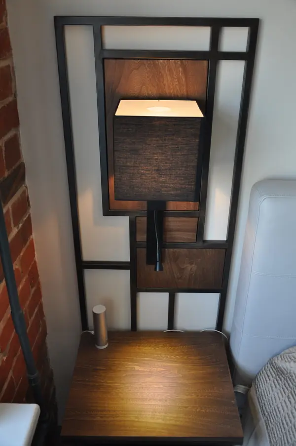 Тумбы прикроватные