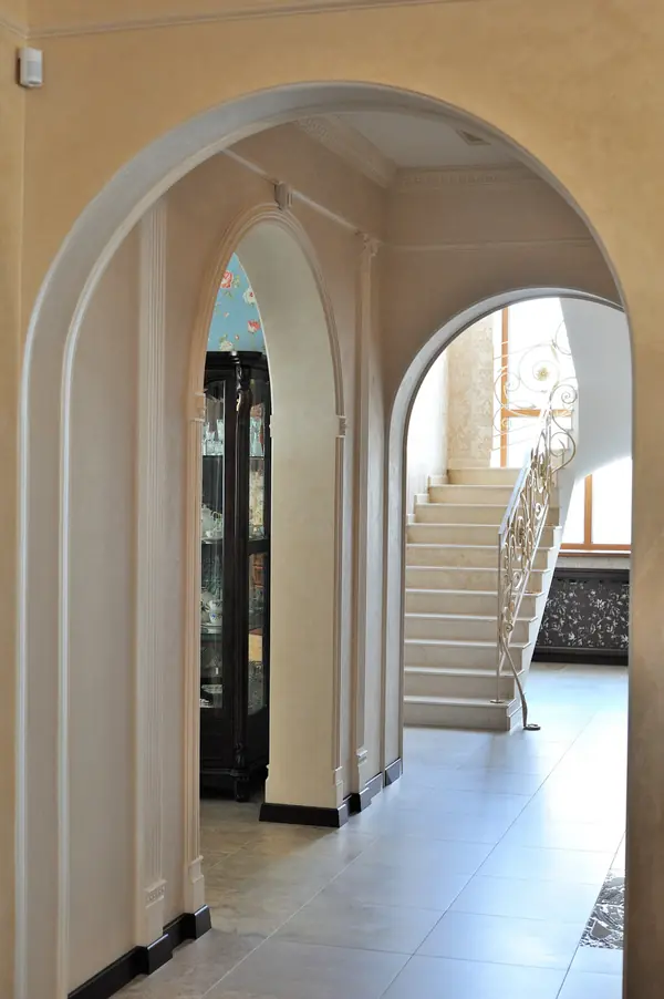 Интерьер дома в классическом стиле (250 кв м)